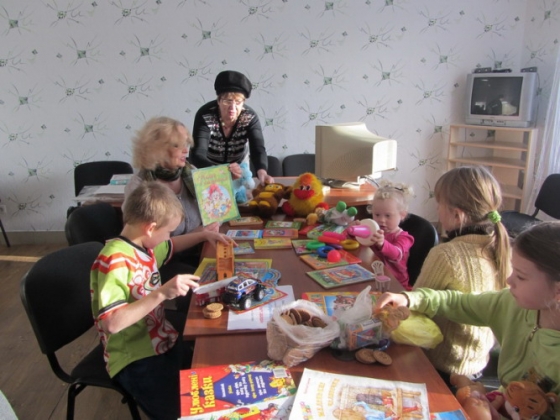 Центральная библиотека Краматорска помогает детям из Центра помощи временным переселенцам