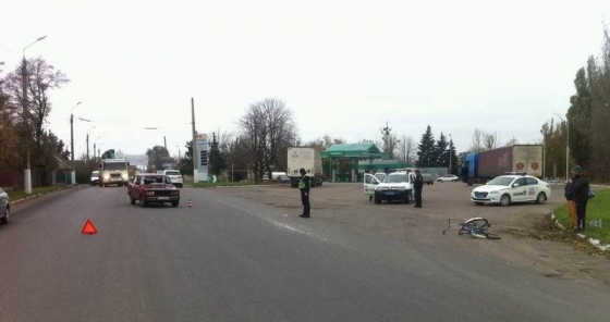 В Славянске и Лиманском районе произошли два ДТП: велосипедист попал в больницу, мотоциклист погиб (фото)