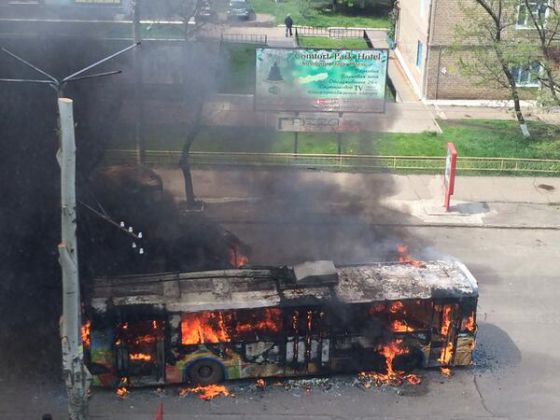 В Краматорске сепаратисты подожгли троллейбусы и маршрутки
