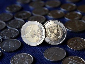 Сегодня Латвия перешла на евро