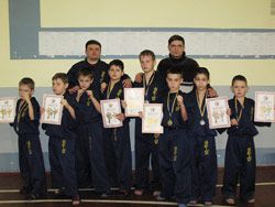 Краматорские каратисты завоевали семь медалей на Чемпионате Донецкой области