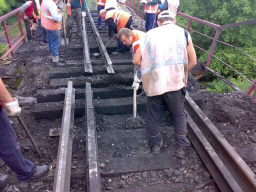 Ночью на станции Огородный произошло два взрыва на железнодорожном мосту