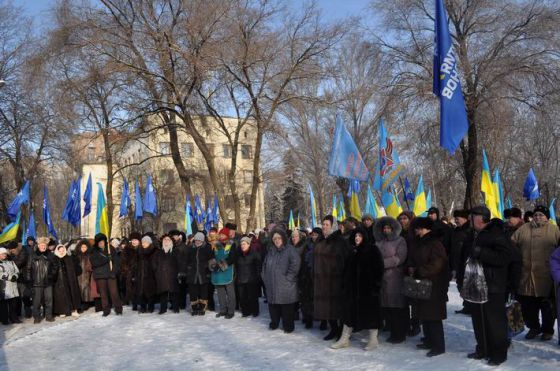 Сторонники Партии регионов в Донецке требовали силовой развязки противостояния в Киеве(видео)