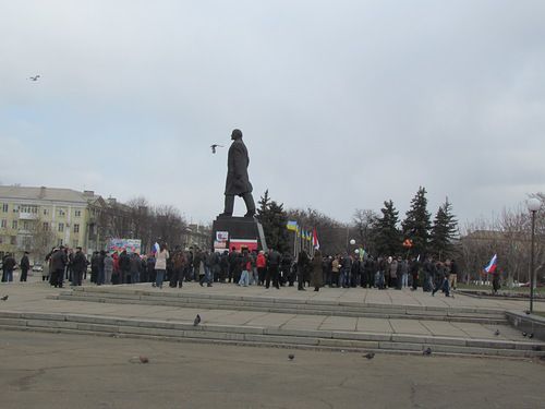 В Краматорске &quot;федералисты&quot; сожгли флаг Украины?