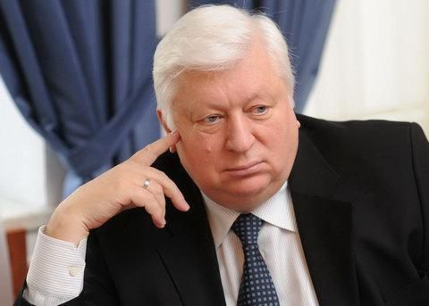 Янукович расплылся в комплиментах перед Пшонкой