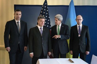 В &quot;оппозиционной тройке&quot; появилась новая тенденция