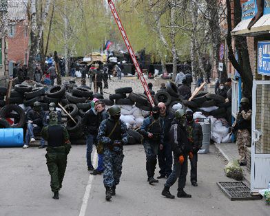 Под Славянском обстреляли группу &quot;ополченцев&quot;, есть погибший, - штаб &quot;самообороны&quot;