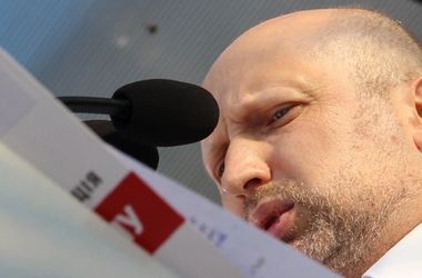 Турчинов: &quot;Если не узнаем, где Янукович, проголосуем за восстановление Конституции-2004&quot;