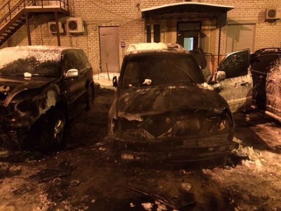 В Харькове неизвестные сожгли Lexus депутата облсовета (фото) 