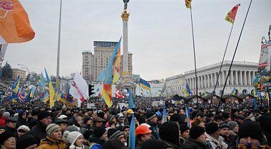 В Украине к забастовке готовятся аэропорты, вузы, театры и бизнес