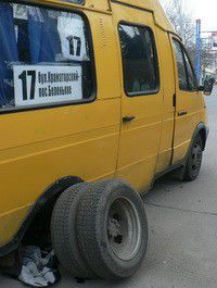 Маршрутки теряют колеса