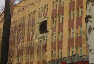В луганской больнице произошел мощный взрыв. Есть жертвы