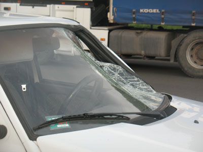 В Краматорске напротив ЦГБ автомобиль сбил человека