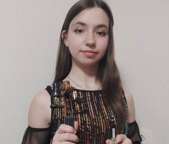 Скрипалька Ксенія Жук перемогла у всеукраїнському конкурсі
