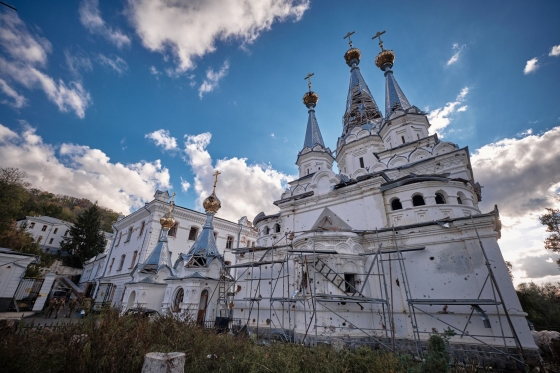 «Московський патріархат — це біси, які позбавили своїх парафіян волі»: про майбутнє Святогірської Лаври, колаборантів у рясах та заборону УПЦ МП