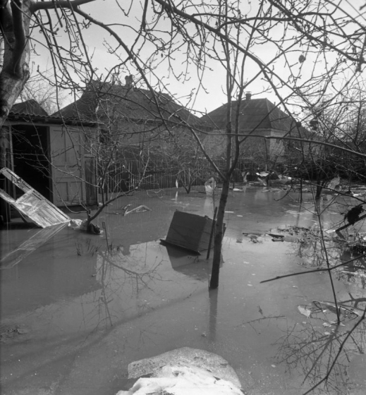 Історичний фоторепортаж: як у 1985 році у Краматорську прорвало дамбу і затопило Старе місто