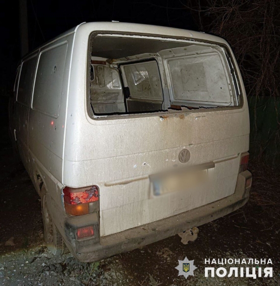 Наслідки ворожих обстрілів Донеччини: пошкоджено житлові будинки, цех заводу, магазин, лінію електропередач, газопроводи, залізничну колію, авто, - поліція (фото)