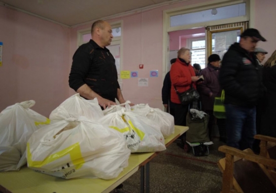 У Краматорську отримувачів гуманітарки від міськради просять підписати заяву: що відбувається