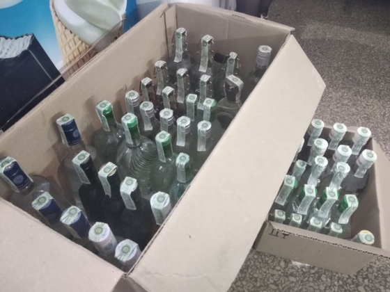 В Краматорске изъяли почти 200 бутылок спиртного неизвестного происхождения