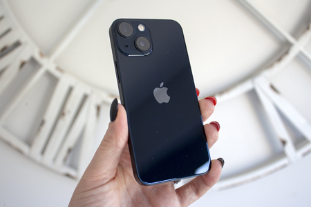 Apple iPhone 13 Mini: функциональный флагман в компактном исполнении