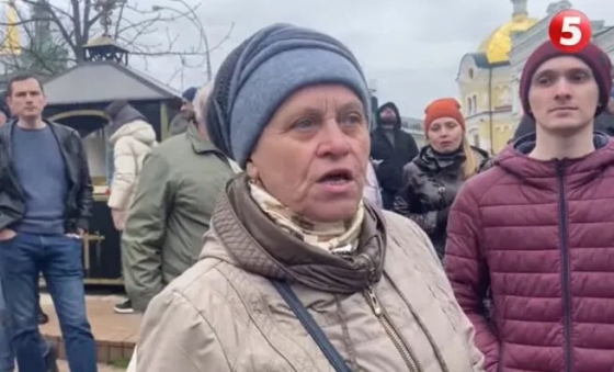 Втратила свій рідний дім через росіян: мешканка Лиману стала героїнею вірусною відео з-під Києво-Печерської Лаври