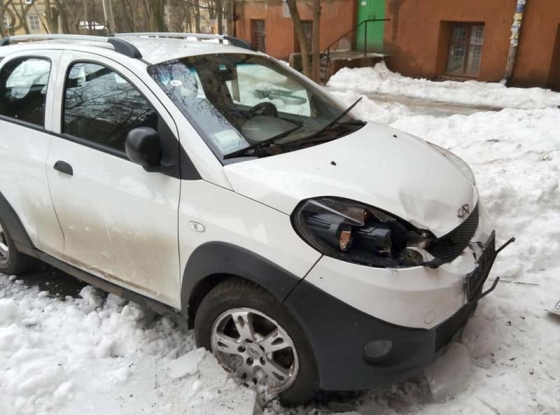сосулька на авто