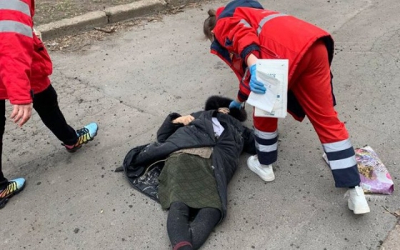 Оккупанты обстреляли место раздачи гуманитарной помощи в Угледаре, известно о двух погибших (фото)