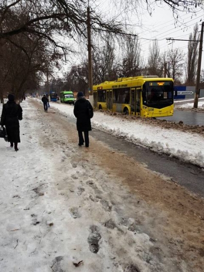 движение троллейбусов