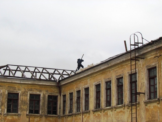 В Краматорске старую школу на Беленьком начали перестраивать под общежитие для переселенцев