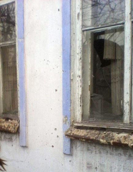 Полиция устанавливает лиц, которые устроили взрыв в частном доме Центрального района Мариуполя
