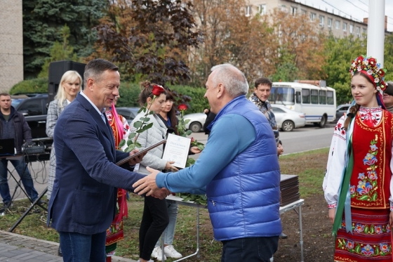 У Краматорську відкрили алею кращих платників податків