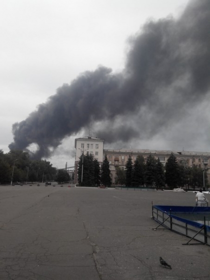 Алчевске горят цистерны с неизвестным веществом