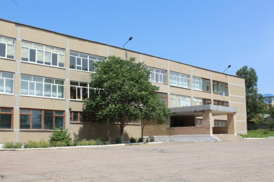 Нищета опорных школ Яценюка на Донбассе
