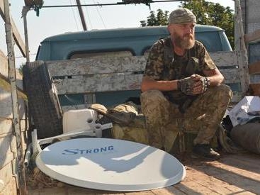  Журналисты Краматорска стали свидетелями установки спутниковых тарелок с украинским вещанием