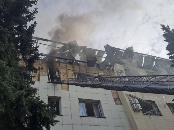 У Краматорську – пошкоджено адмінбудівлю НКМЗ, - ворог бʼє по промисловості