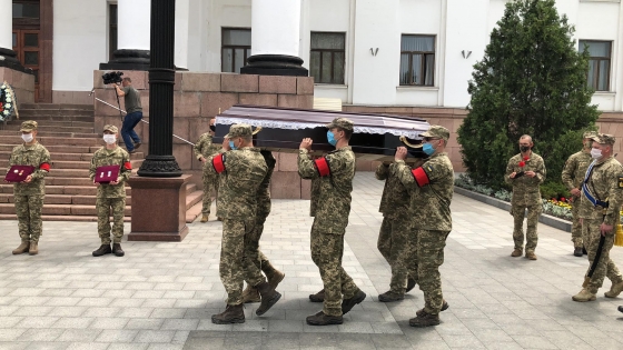 В Краматорске попрощались с командиром 1-й отдельной танковой бригады подполковником Юрием Межаковым