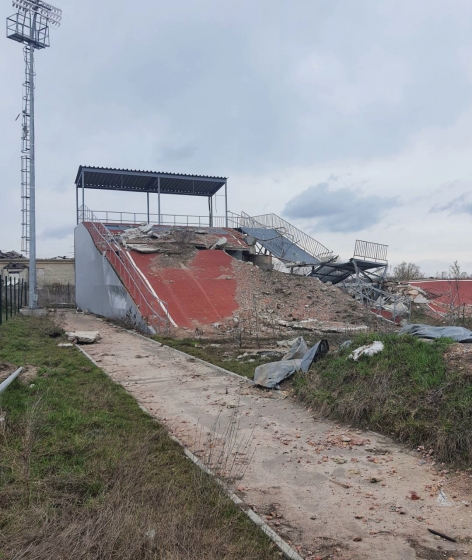 Шрами війни: як російські загарбники понівечили спортивні споруди Лиману