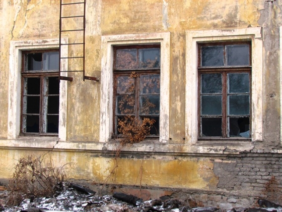 В Краматорске старую школу на Беленьком начали перестраивать под общежитие для переселенцев