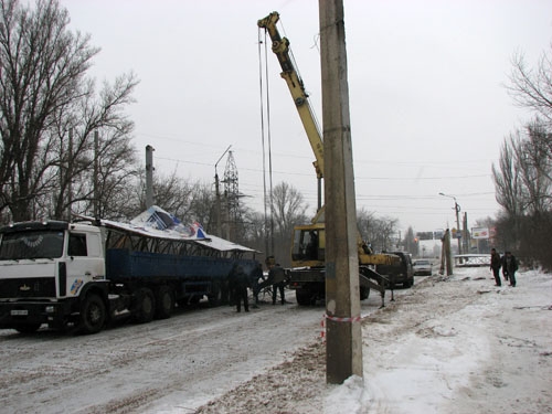  В Краматорске из-за ДТП перекрыта междугородная трасса по улице Орджоникидзе
