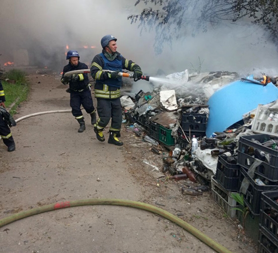 ДСНС показала вчорашню пожежу у Краматорську