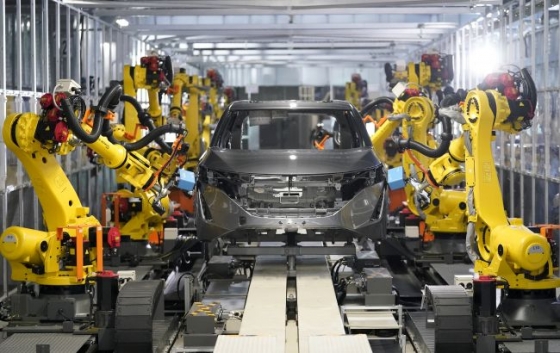 Nissan научил роботов контролировать качество сборки автомобилей