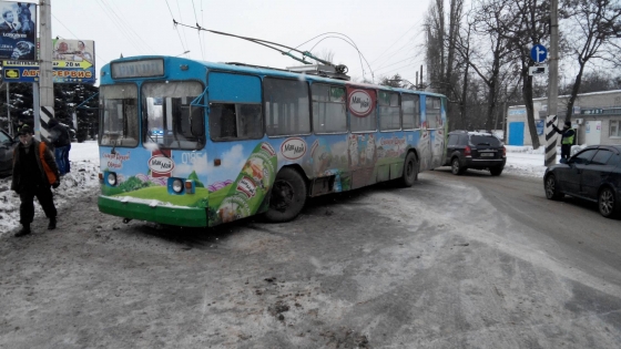 В Краматорске сбили пешехода и легковушка столкнулась с троллейбусом (фото)