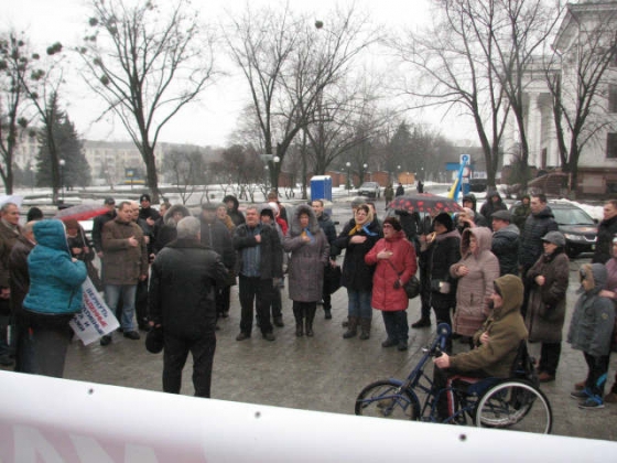 В Краматорске прошел митинг с требованием отставки Петра Порошенко (фото)