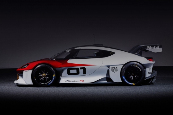 Porsche представила гоночный электромобиль мощностью свыше 1000 лошадиных сил
