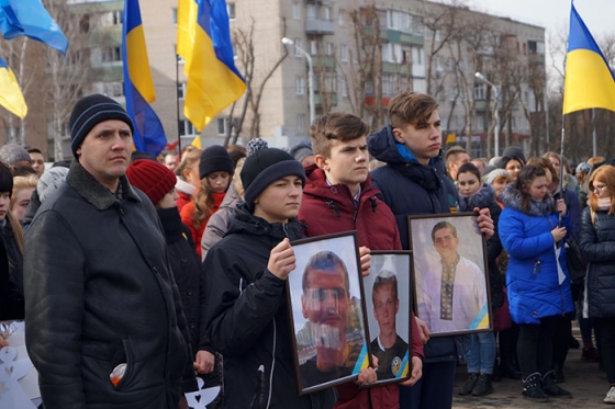 театрализованное представление памяти Героев Майдана