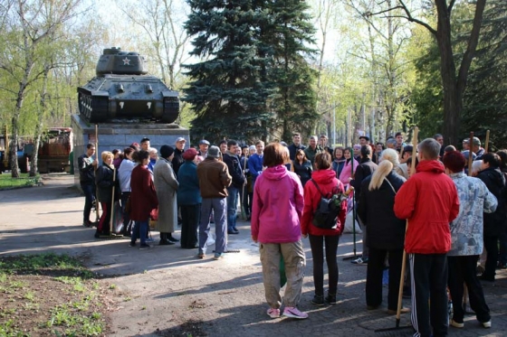 В Краматорске стартовал общегородской субботник (фото)