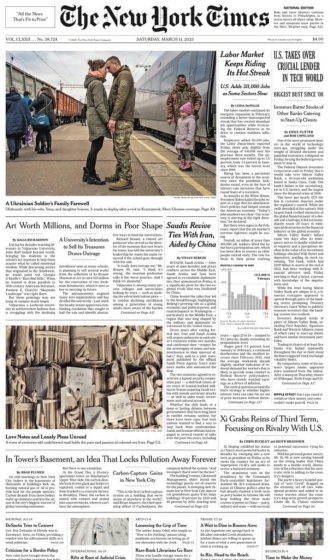 На першій шпальті New York Times - фото прощання прикордонника з родиною в Краматорську