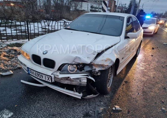 В Краматорске пьяный водитель BMW устроил ДТП с пострадавшими