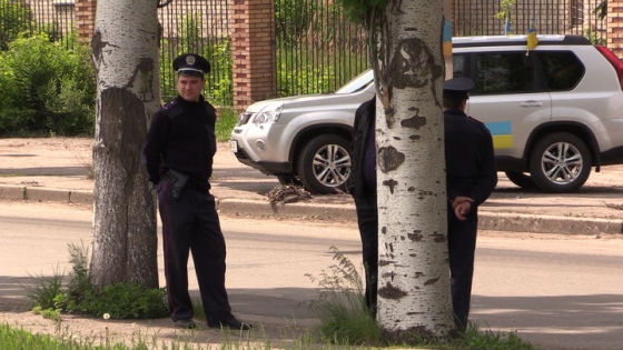 Славянск флешмоб, посвященный дню рождения летчицы Надежды Савченко