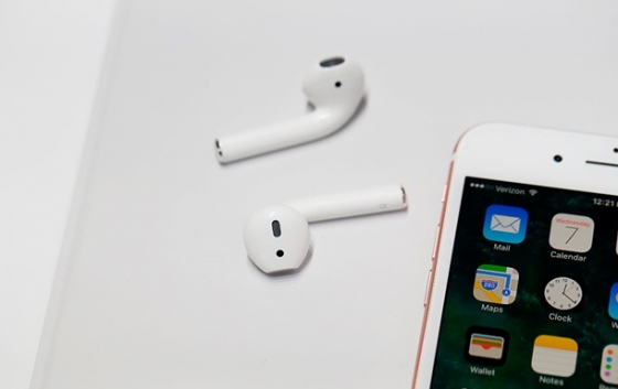 AirPods хотят &quot;научить&quot; распознавать пользователя по форме уха